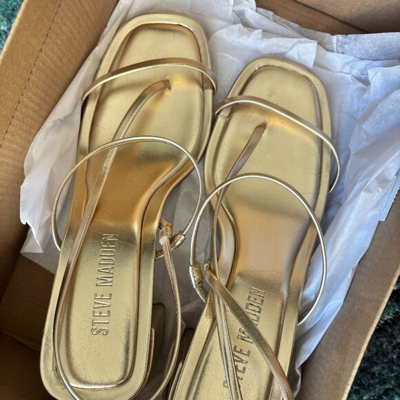 Gold Diora Steve Madden heels - Picture 1 of 5